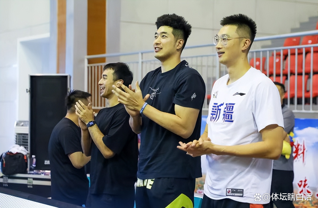  离新疆最近的海在哪 